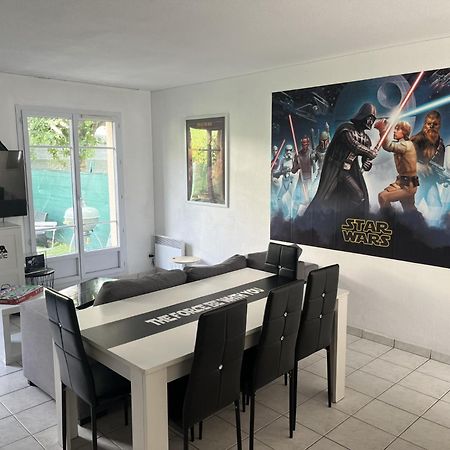 Maison Agreable Pour 6 A 5 Mm De Disney Мани льо Онгр Екстериор снимка