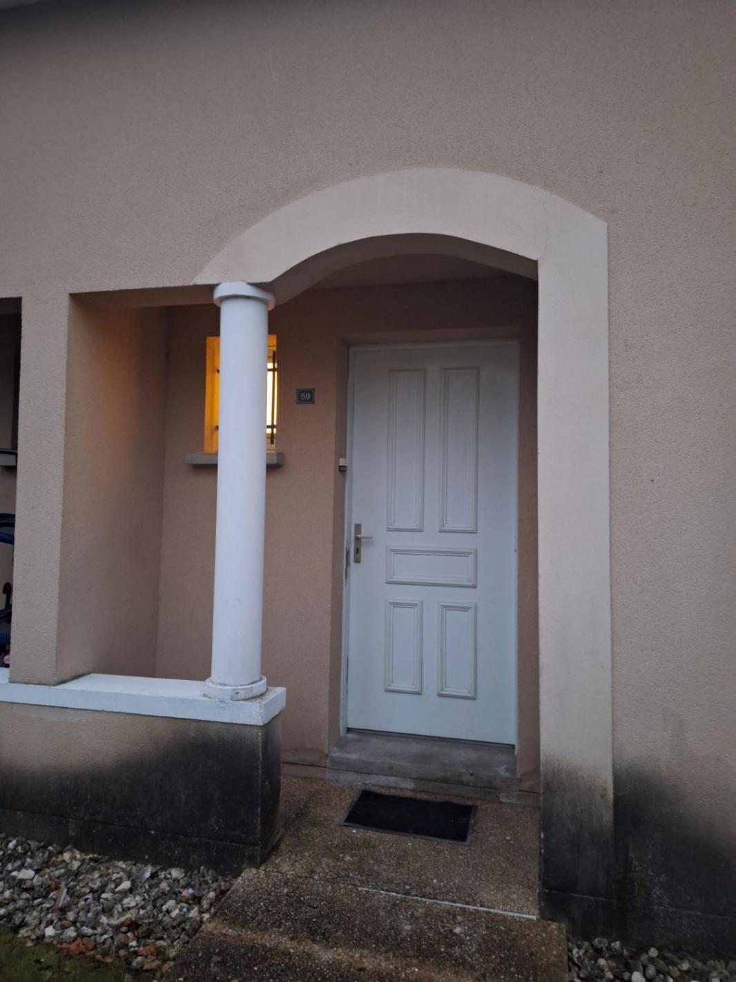 Maison Agreable Pour 6 A 5 Mm De Disney Мани льо Онгр Екстериор снимка
